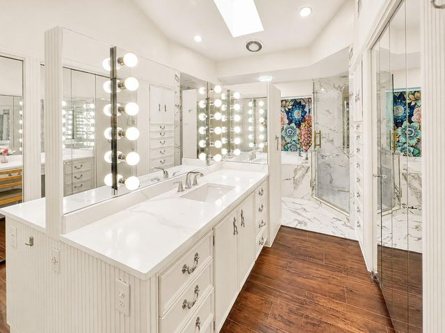 2320 Gramercy Street, Houston, TX 77030