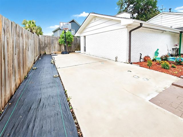 2320 Gramercy Street, Houston, TX 77030