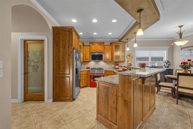 1204 W Fargo Lane, Broken Arrow, OK 74012