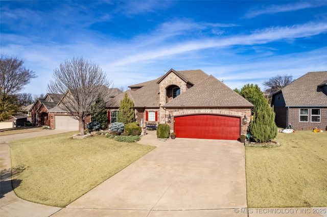 1204 W Fargo Lane, Broken Arrow, OK 74012