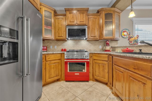 1204 W Fargo Lane, Broken Arrow, OK 74012