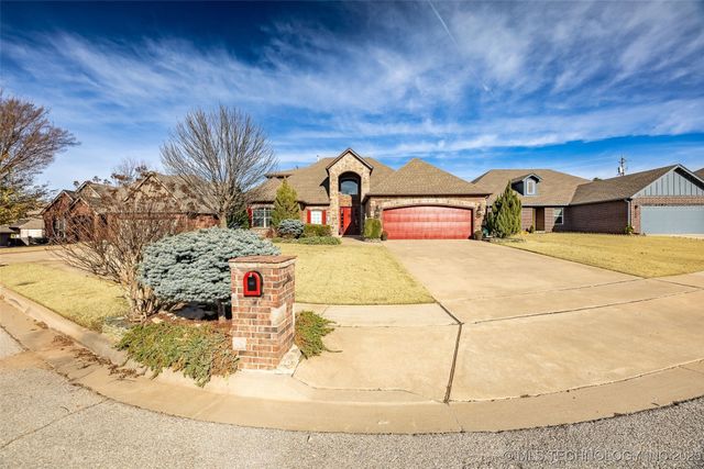 1204 W Fargo Lane, Broken Arrow, OK 74012