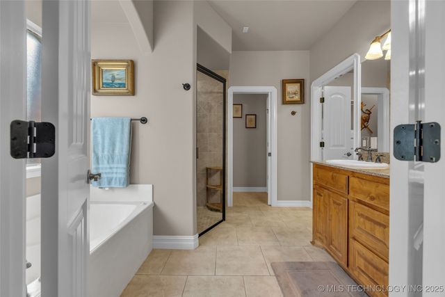 1204 W Fargo Lane, Broken Arrow, OK 74012