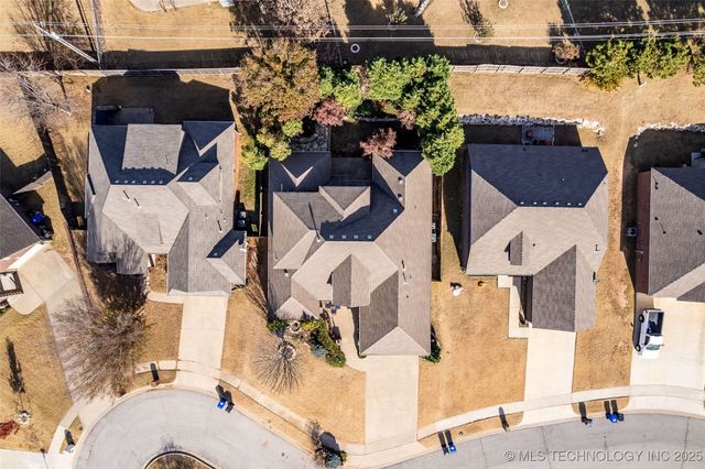 1204 W Fargo Lane, Broken Arrow, OK 74012