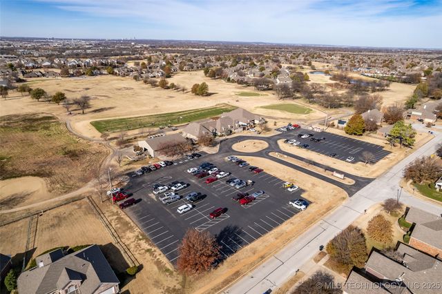 1204 W Fargo Lane, Broken Arrow, OK 74012