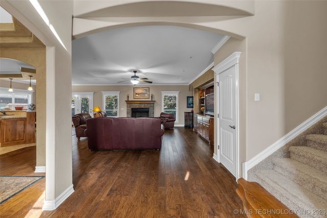 1204 W Fargo Lane, Broken Arrow, OK 74012