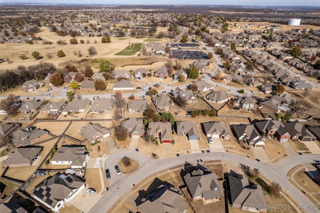 1204 W Fargo Lane, Broken Arrow, OK 74012