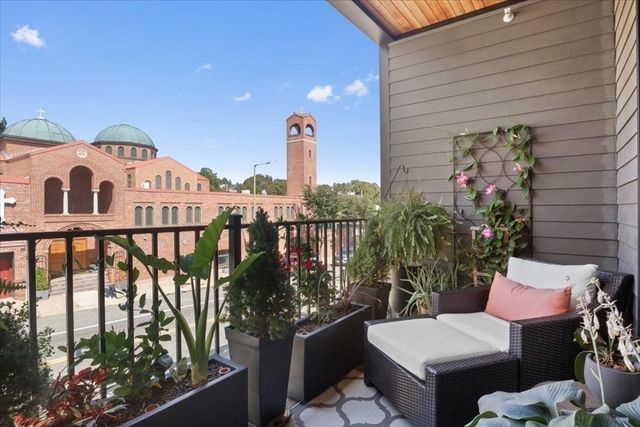 46 Belgrade Ave 2, Boston, MA 02131