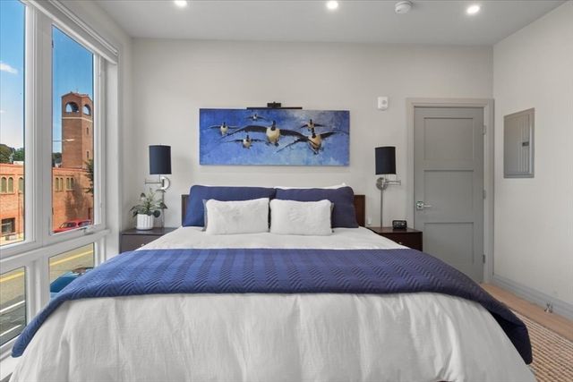 46 Belgrade Ave 2, Boston, MA 02131