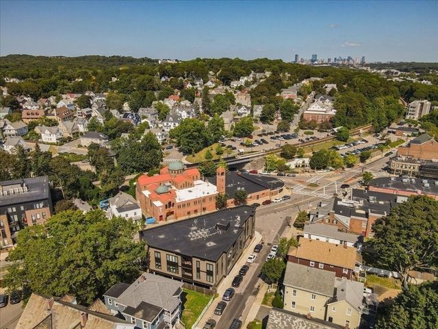 46 Belgrade Ave 2, Boston, MA 02131