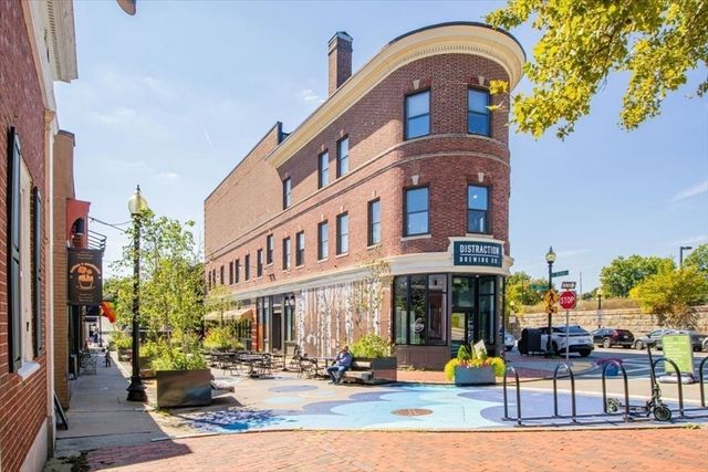 46 Belgrade Ave 2, Boston, MA 02131