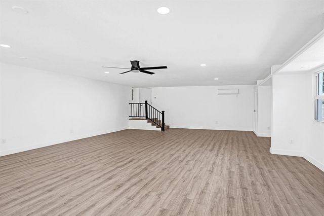 216 Bayberry Drive, Plantation, FL 33317