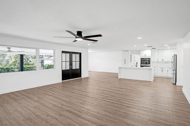 216 Bayberry Drive, Plantation, FL 33317
