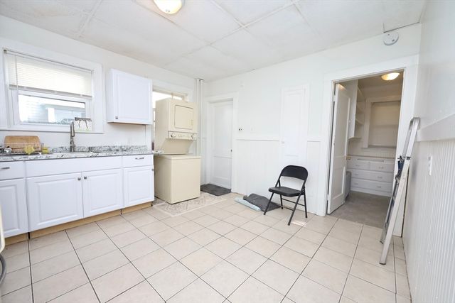 63 Pinckney St 1, Somerville, MA 02145