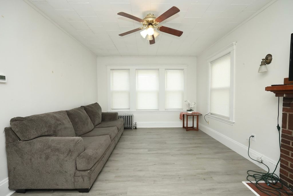 63 Pinckney St 1, Somerville, MA 02145