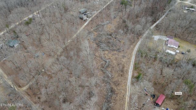 3 Tresa St, Crossville, TN 38572