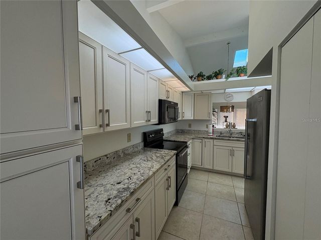 7234 CLOISTER DRIVE 7234, Sarasota, FL 34231