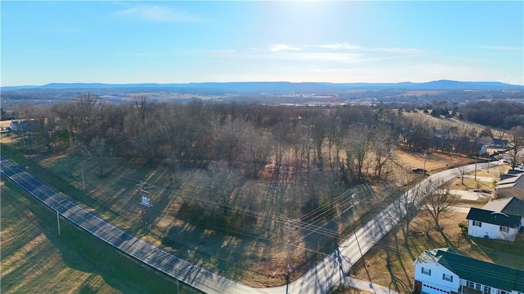 1424 Cottonwood Road, Harrison, AR 72601