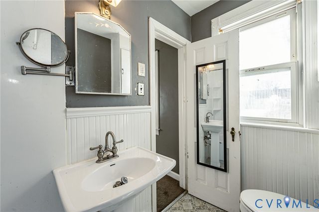 2209 Pickett St, Hopewell, VA 23860