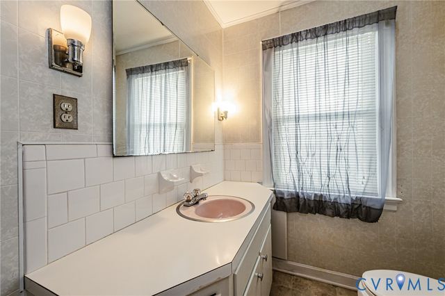 2209 Pickett St, Hopewell, VA 23860