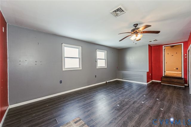 2209 Pickett St, Hopewell, VA 23860