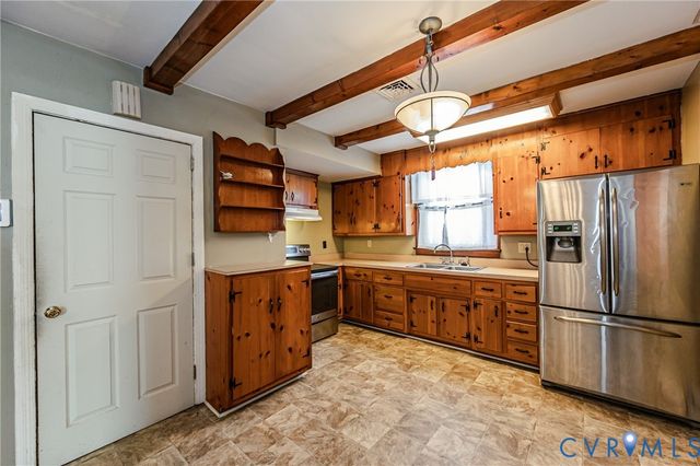 2209 Pickett St, Hopewell, VA 23860