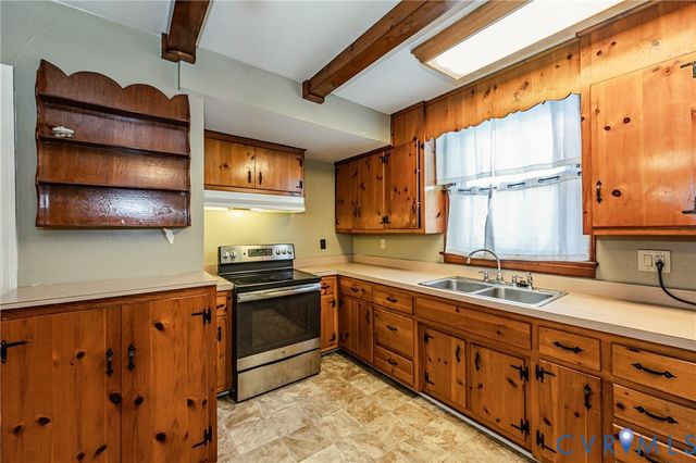 2209 Pickett St, Hopewell, VA 23860