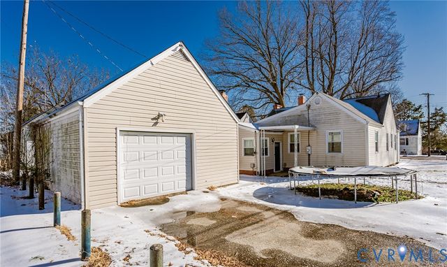 2209 Pickett St, Hopewell, VA 23860