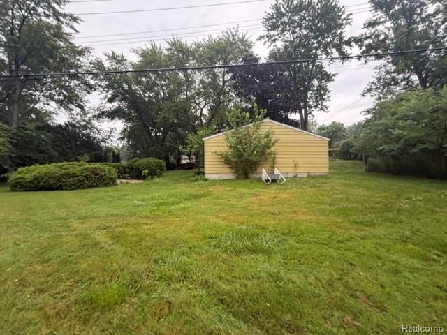 571 Cristy Avenue, Waterford, MI 48328
