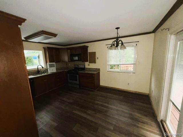 571 Cristy Avenue, Waterford, MI 48328