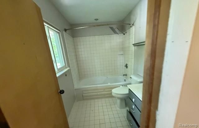 571 Cristy Avenue, Waterford, MI 48328