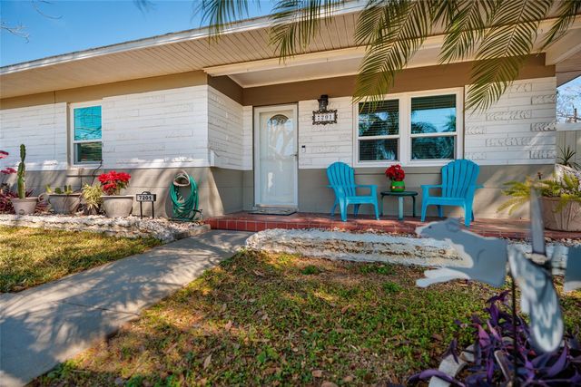 7201 GREVILLA AVENUE S, South Pasadena, FL 33707