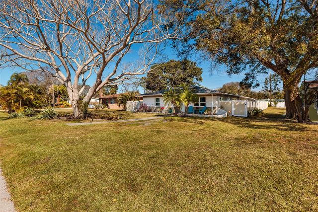 7201 GREVILLA AVENUE S, South Pasadena, FL 33707