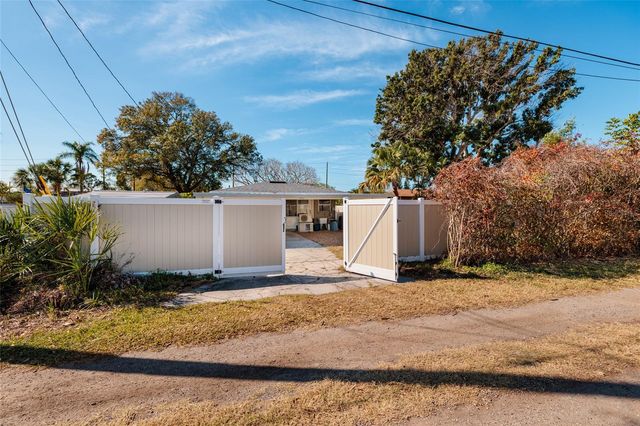 7201 GREVILLA AVENUE S, South Pasadena, FL 33707