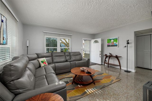 7201 GREVILLA AVENUE S, South Pasadena, FL 33707