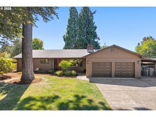 250 REGAL Ct, Eugene, OR 97401