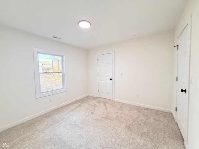 2085 E Eden Road, Greenfield, IN 46140