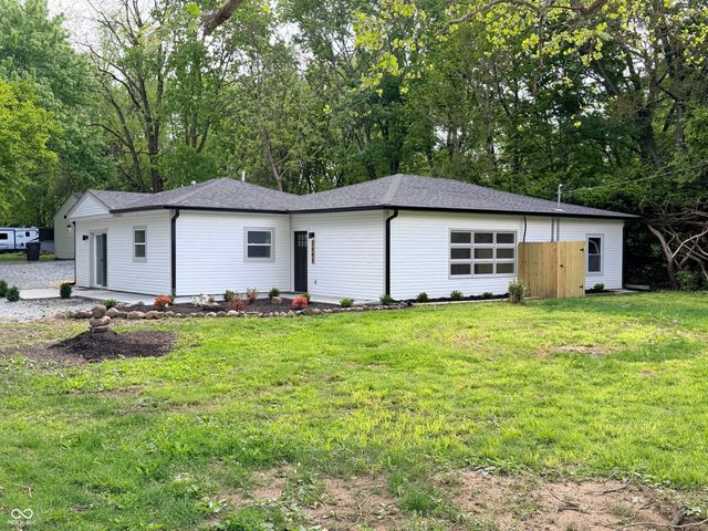 2085 E Eden Road, Greenfield, IN 46140
