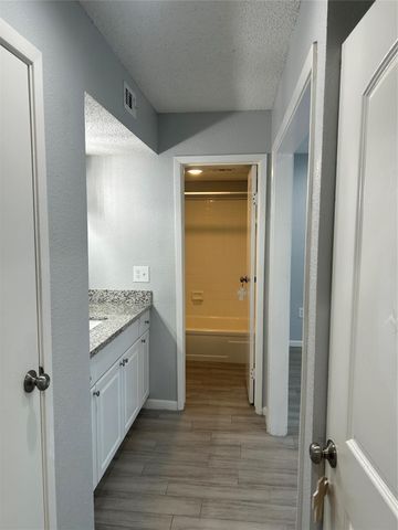 260 El Dorado Boulevard 2506, Webster, TX 77598