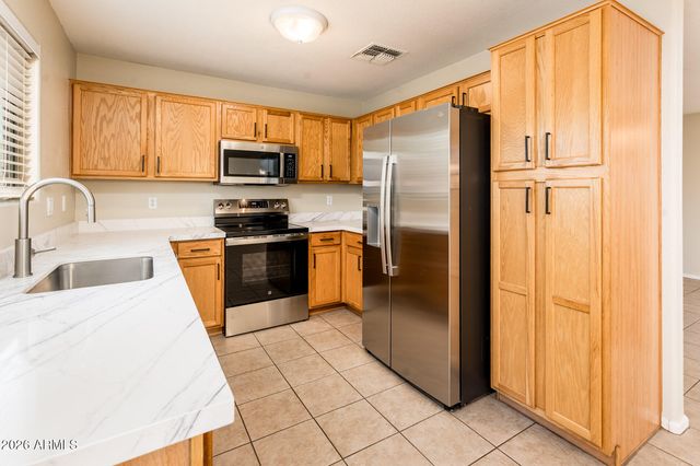 17429 W Watson Lane, Surprise, AZ 85388