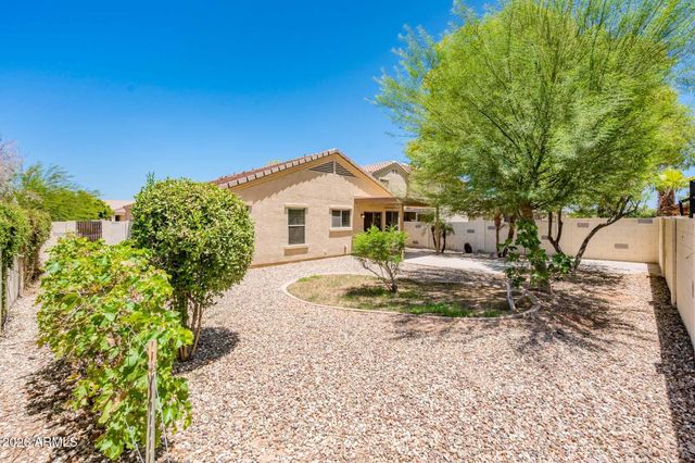 17429 W Watson Lane, Surprise, AZ 85388