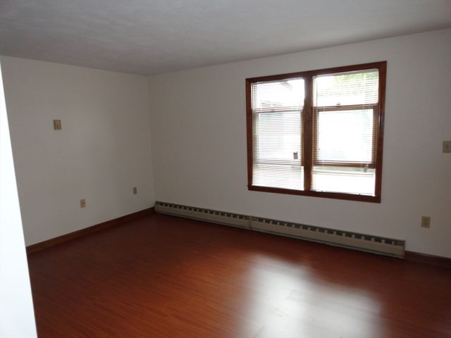 17 Highland St B, Woburn, MA 01801