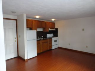 17 Highland St B, Woburn, MA 01801