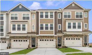 525 ABIGAIL AVE, Waynesboro, PA 17268