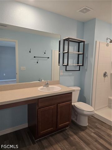 2122 NE 13th PL, Cape Coral, FL 33909