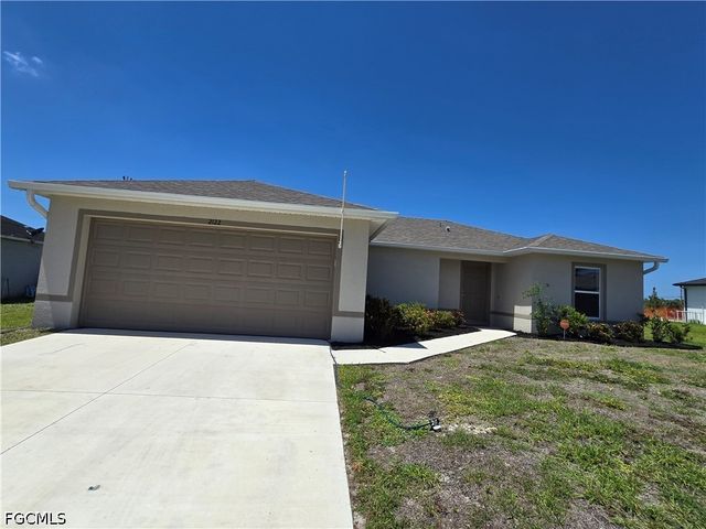 2122 NE 13th PL, Cape Coral, FL 33909