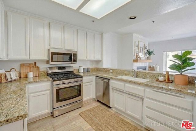 4501 Carpinteria Avenue C, Carpinteria, CA 93013