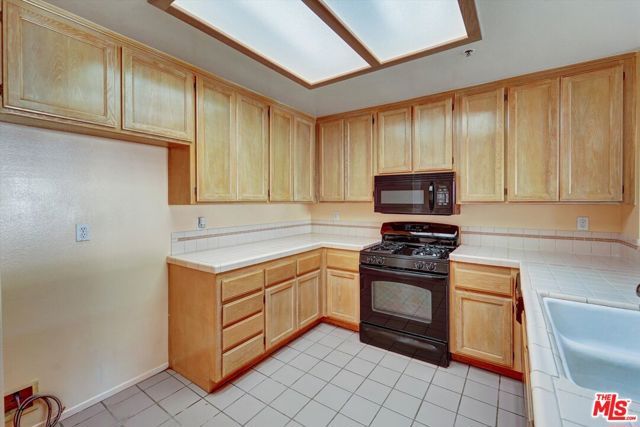 4501 Carpinteria Avenue C, Carpinteria, CA 93013