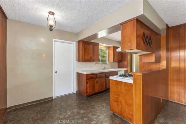 1835 E Alaska, West Covina, CA 91791