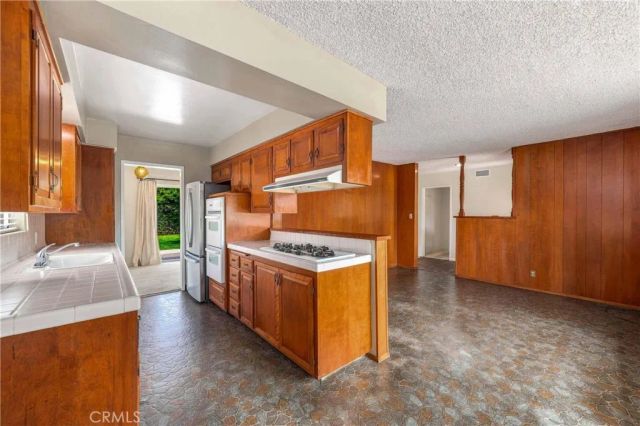 1835 E Alaska, West Covina, CA 91791